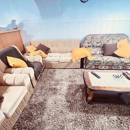 Hostel Golden Star Gião Kültér fotó