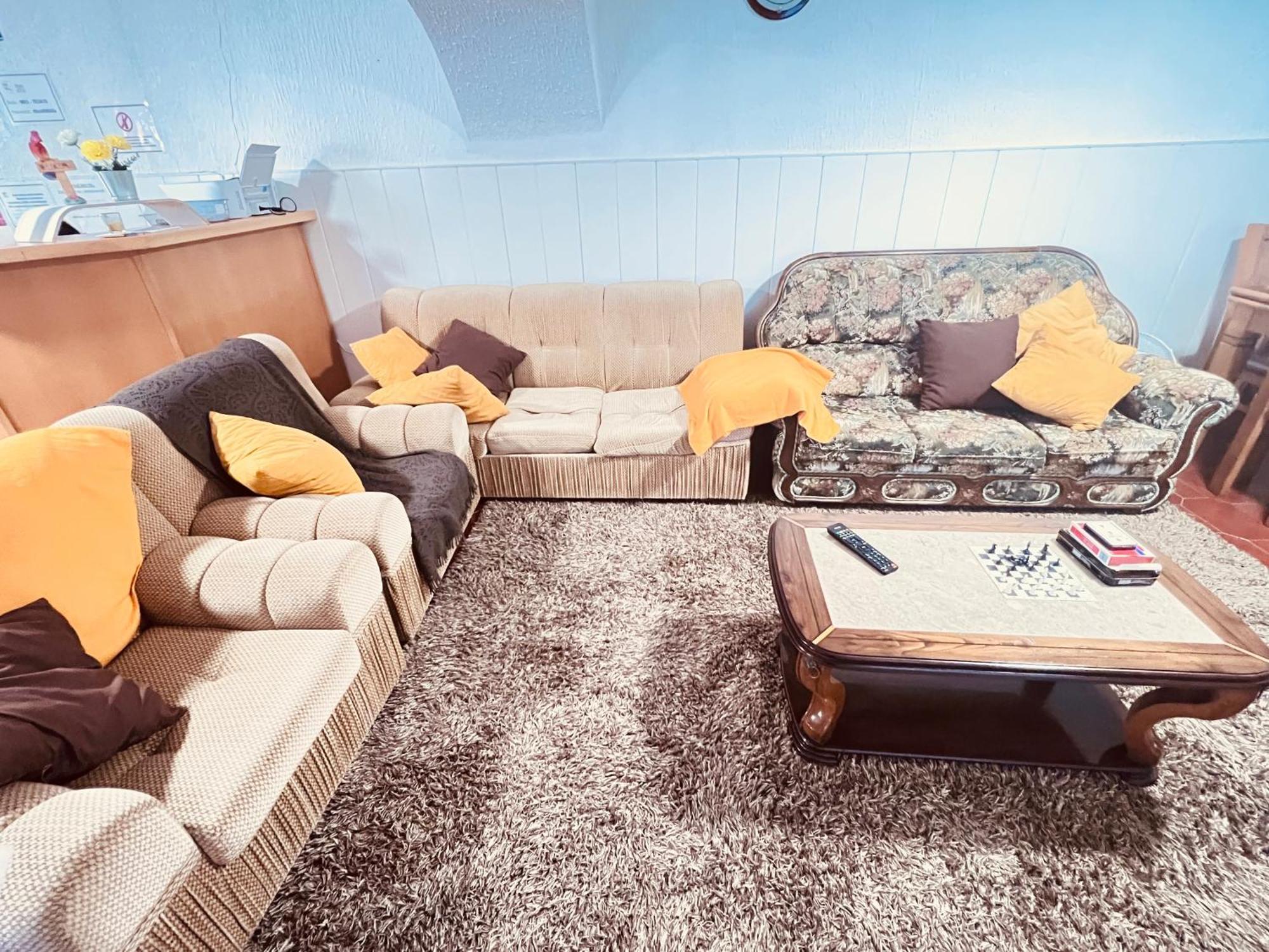 Hostel Golden Star Gião Kültér fotó